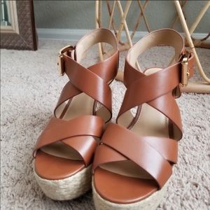 Michael Kors Wedge in amazing condition!
